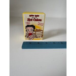 Betty Boop Ready-Mix Hot Cakes Ceramic Shaker Vandor 2003 Vintage Style Yellow